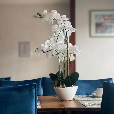 Le Pasteur Hotel