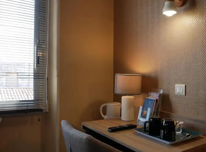 Le Pasteur Руаян