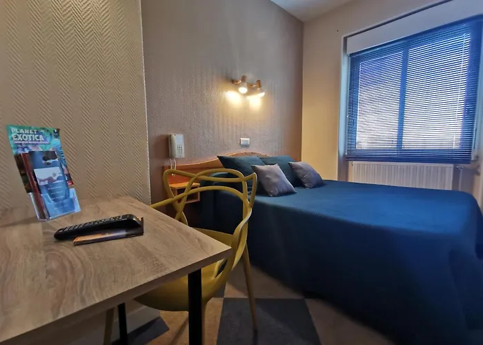 Le Pasteur 2* Руаян